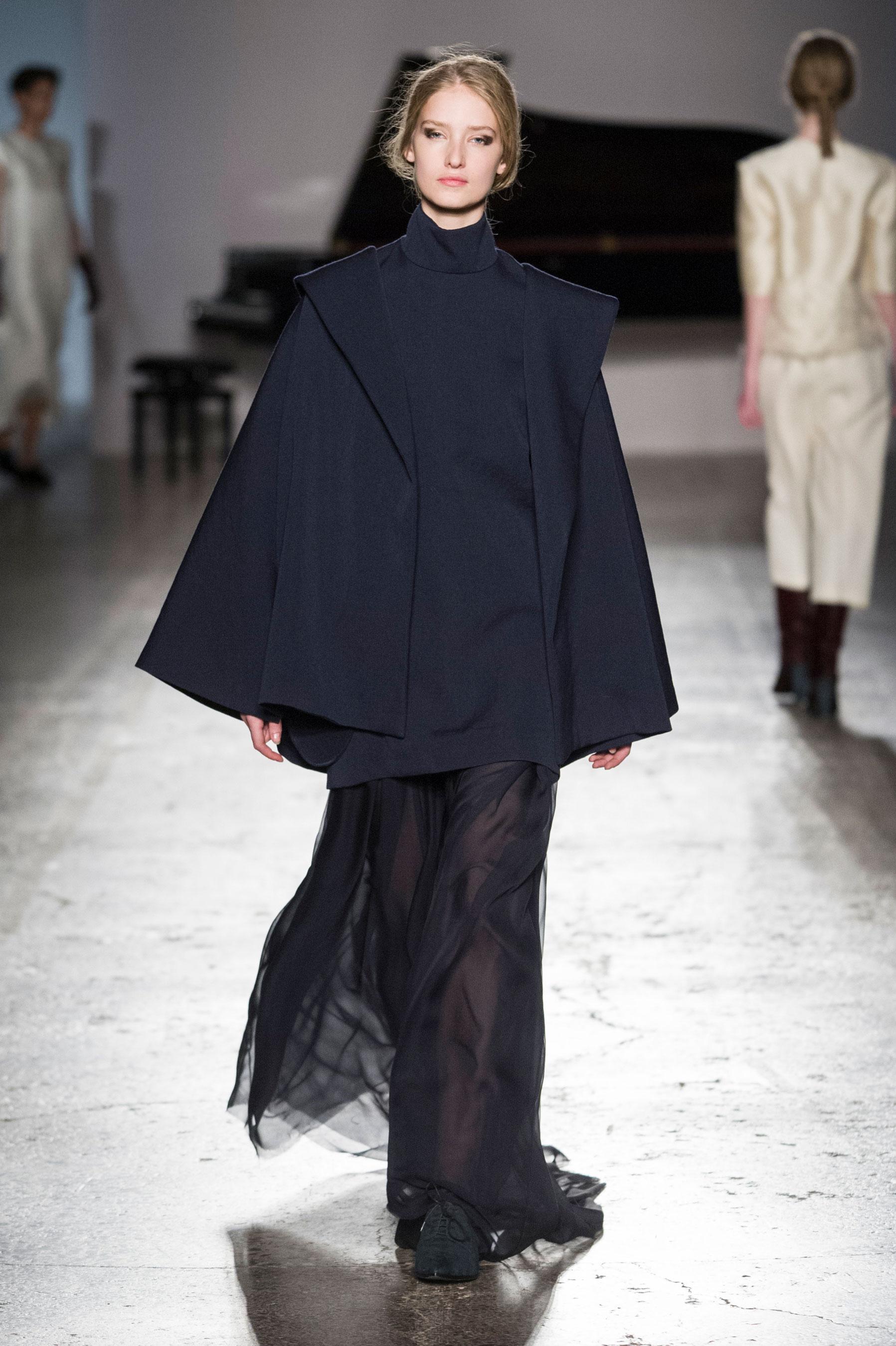 defile-calcaterra-automne-hiver-2017-2018-milan-look-31