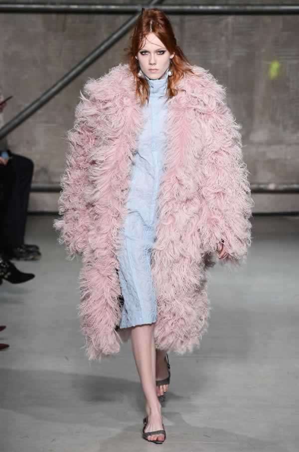 marni-pelliccia-rosa